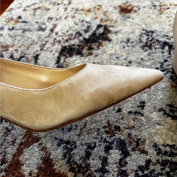 MARC FISHER ZALA Block Heel Suede Pumps 9 - Picture 9 of 10